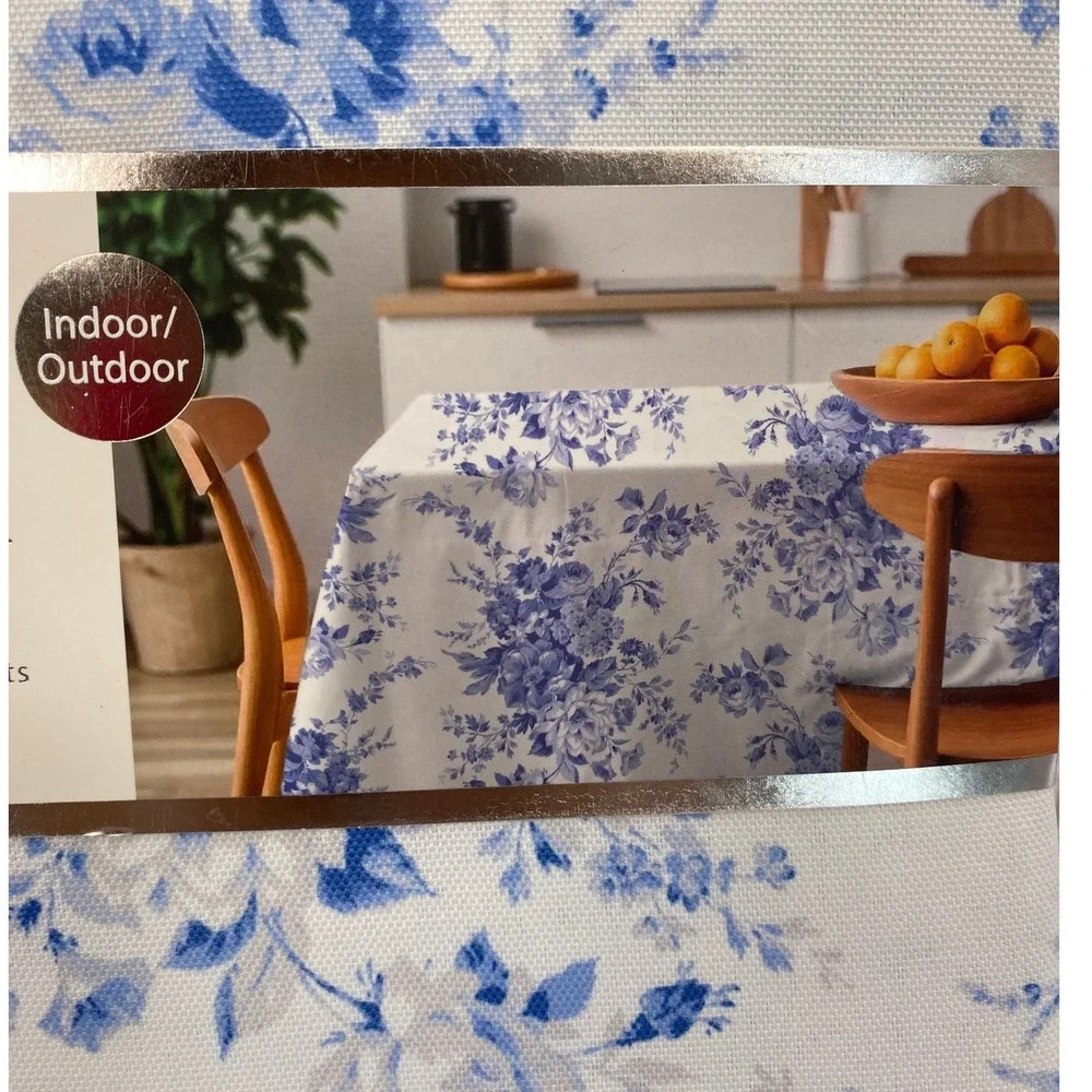 Badgley Mischka Tablecloth 60x102 Blue White Floral Toile Spill Proof Oblong